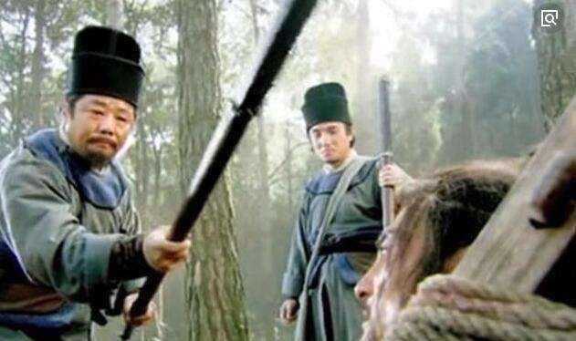 林冲|暗害林冲卢俊义的董超薛霸怎么做才能保命?三招自保