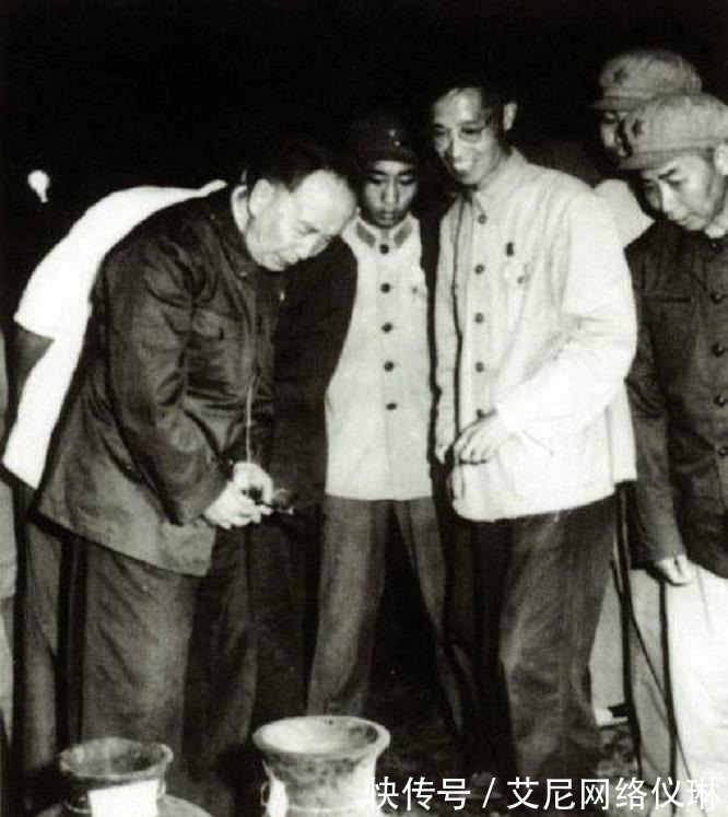 考古界|打着了解中国文化的幌子,郭沫若执意挖掘定陵,却造成最大悲剧