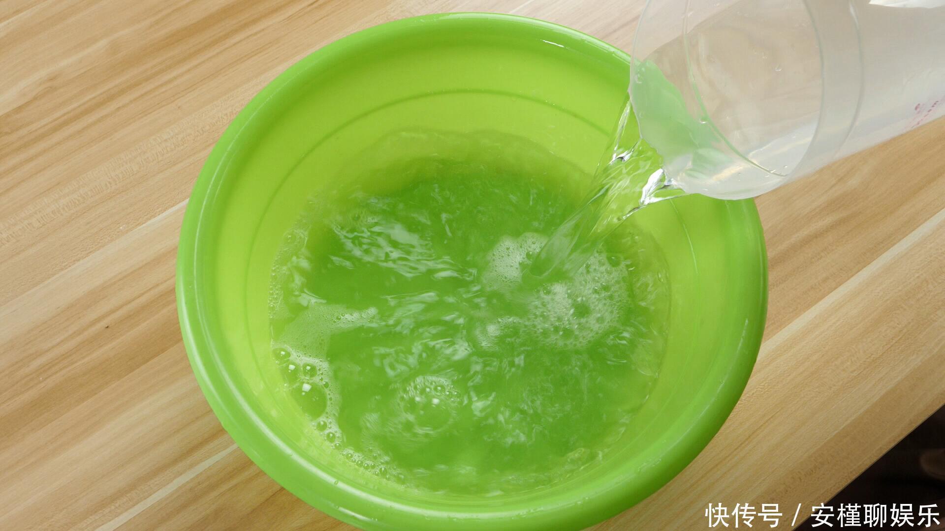 妙招妹|洗内衣时，用“洗衣粉”还是“洗衣液”，多亏妈妈提醒，涨知识了