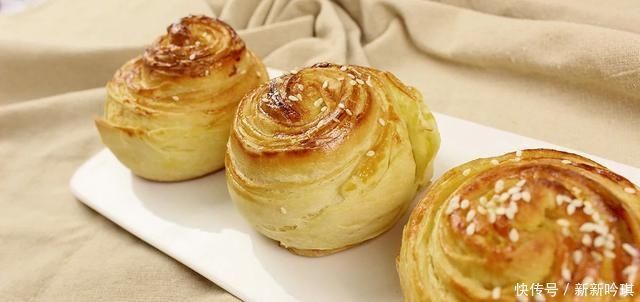 面团|手撕面包这样做,柔软筋道又拉丝,一层一层撕着吃,太香了