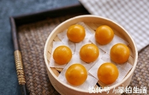 南瓜新吃法，我家每周准做一次，软糯香甜真美味，比炒的好吃多了