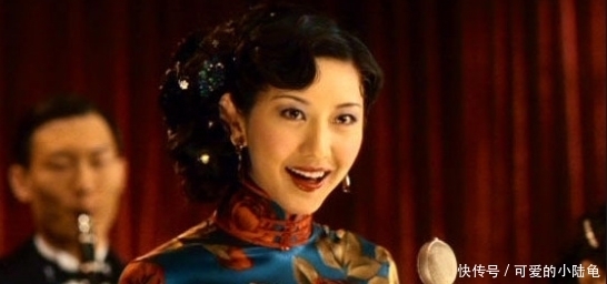 作品|张爱玲红极一时,作品一出就销售一空,为何后来连温饱都解决不了