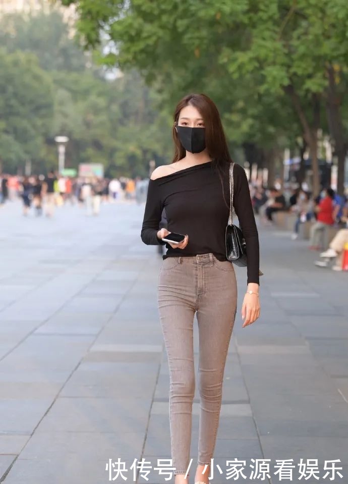 长发|街拍:牛仔长裤长发美女