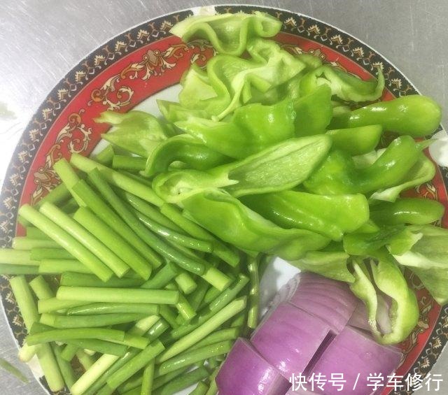 回锅肉,香辣下饭!