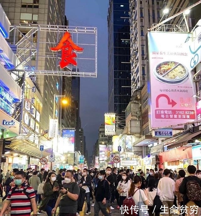 旺角 香港旺角波鞋街耐克店,200多港币一双都无人问津