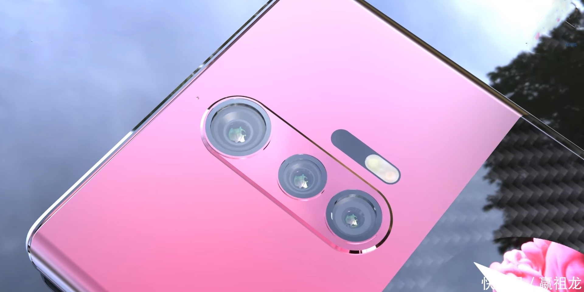 罗拉手|摩托罗拉5G概念机:钻孔屏+后置三摄 这才是旗舰机皇