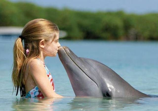 馒头|宝宝吃鱼被鱼刺卡喉,妈妈1分钟急救措施,医生听完竖拇指夸赞