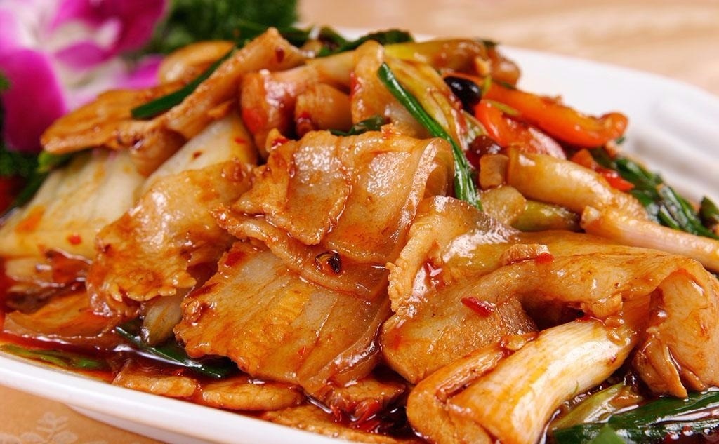 厨师长教你做正宗回锅肉,肥而不腻,特别下饭,看一遍就能学会