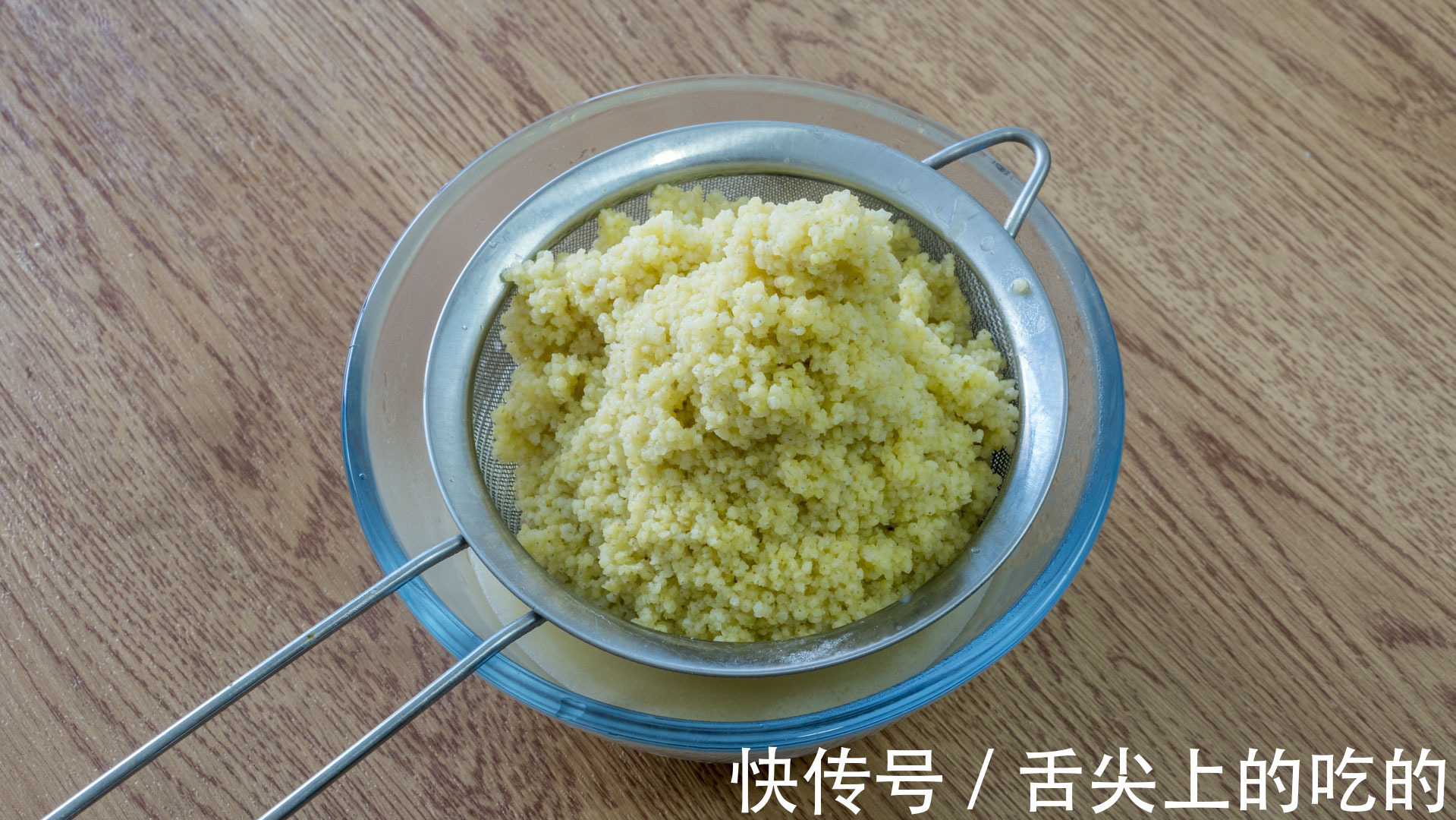 这6道早餐不用揉面,一搅一蒸就完成,松软又香甜,省时又省力