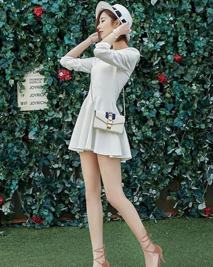 精致|精致高跟鞋,衬托出纤细玉足,婷婷玉直美轮美奂