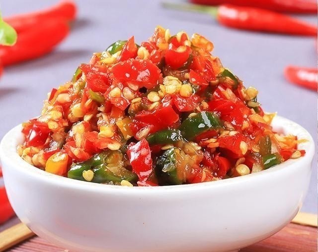 中国又一种美食在国外成为网红,老干妈被取代,老外吃了还想吃