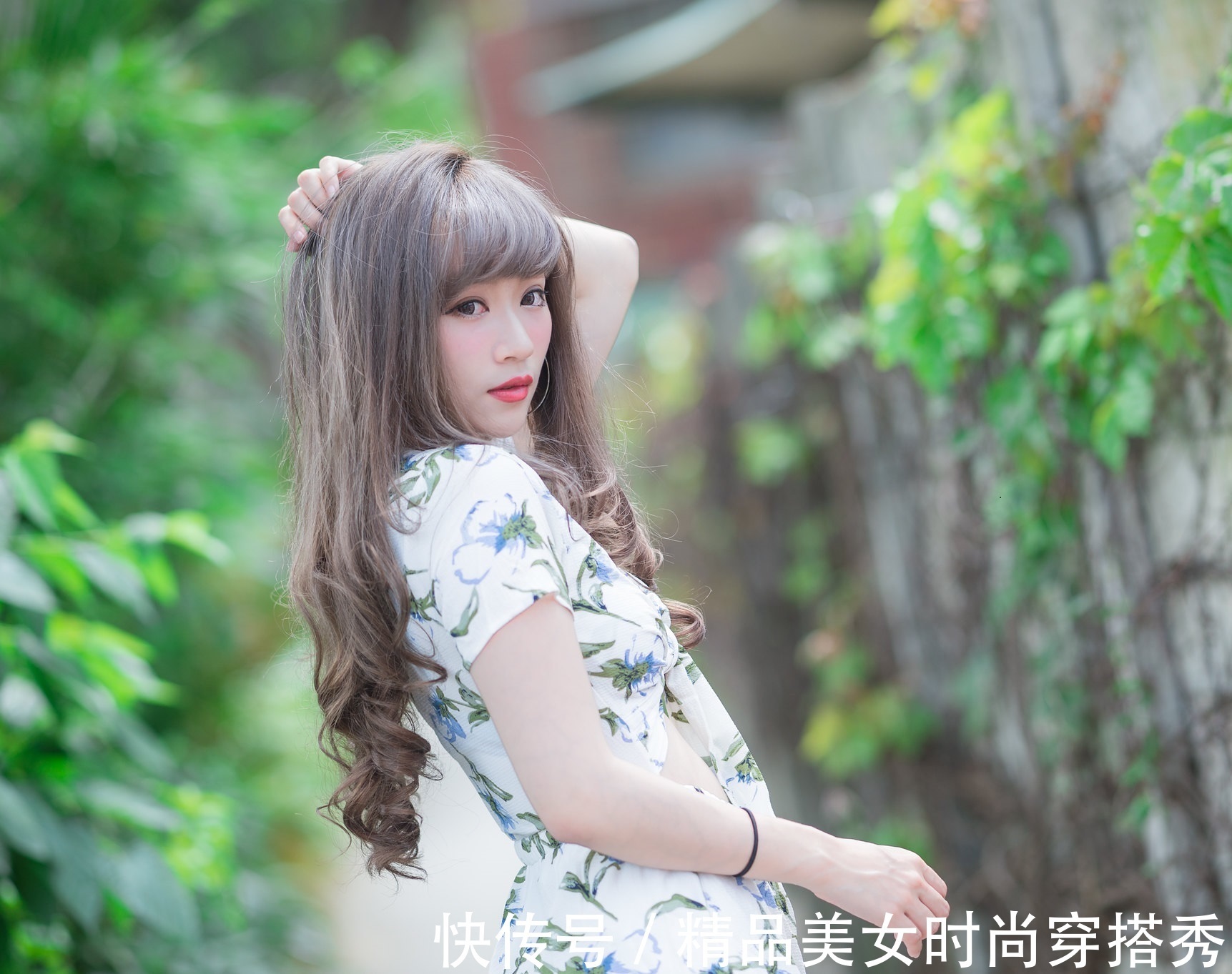 搭配|夏日里一件衬衫，一条短裤搭配在一起清凉时尚又街范十足