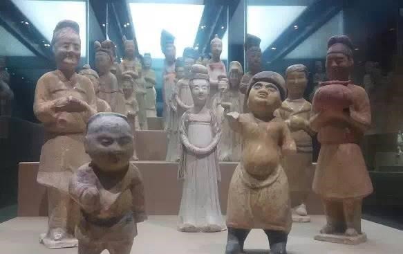 博物馆|昭陵博物馆藏彩绘陶侏儒俑赏析
