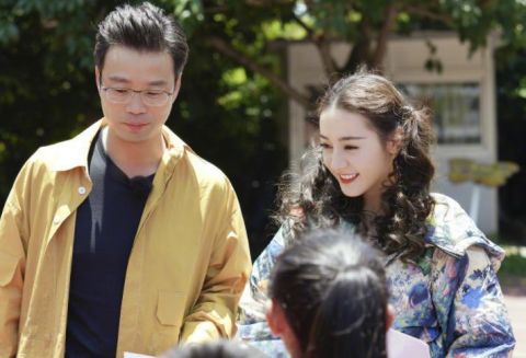 迪丽热巴|《极挑》导演又走老套路，女嘉宾连着出现三期，默默替位迪丽热巴