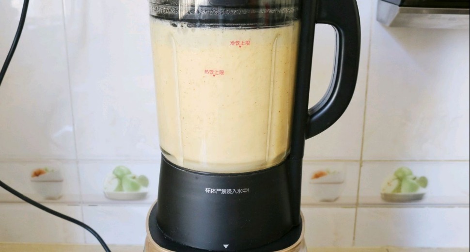 红枣|秋干气燥，早餐多喝这米糊，简单省时又营养，比喝牛奶舒服