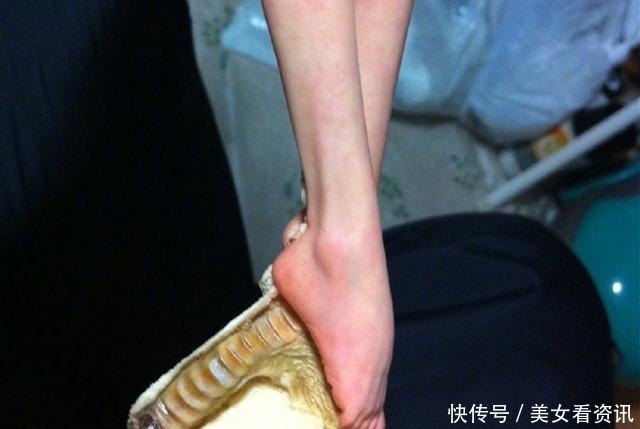 作品|想制作出逼真到血管都清晰可见的手办,不只是手磨出老茧那么简单