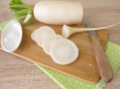 甲状腺结节患者不能吃白萝卜?院士:想要结节消失,3种食物少碰