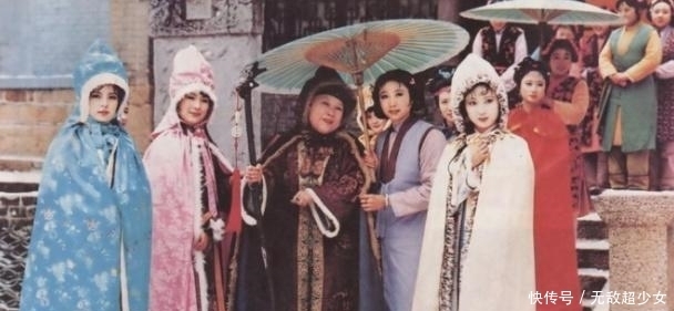 皇宫|《红楼梦》中贾元春回府省亲,为何不住,而是赶在午夜前回宫?