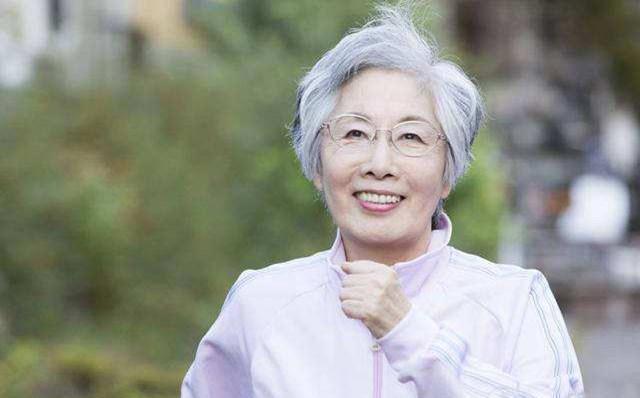 心脏病|每天走路步数越多越健康?忠告:超过“这个步数”,会适得其反