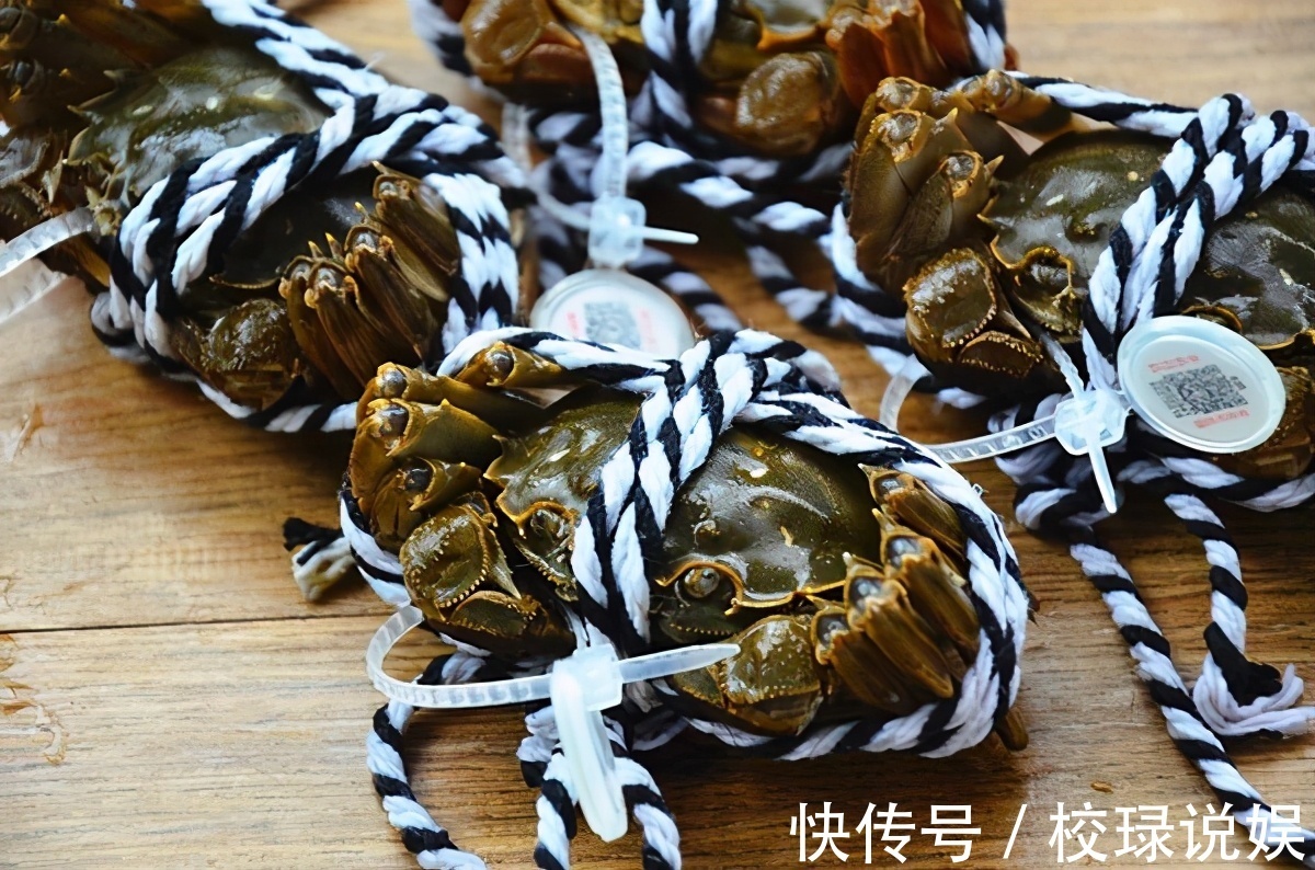诱人|大闸蟹别只知道蒸着吃了，这样做香味加倍，看着也太诱人了