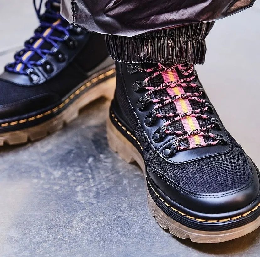 r疯狂联名的 Dr.martens，复古鞋靴流行化后的穿搭为何这么讨喜？