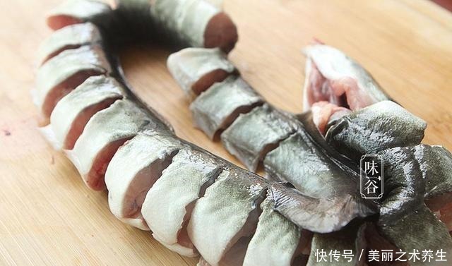 年夜饭,若是不差钱,建议买这鱼蒸着吃,寓意好营养足,太下饭了!