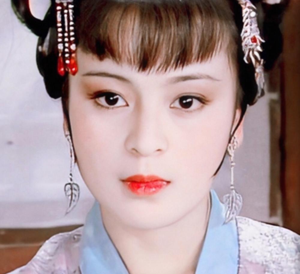 红楼梦&红楼梦:贾探春因抄检大观园发飙,王熙凤为什么不生气?