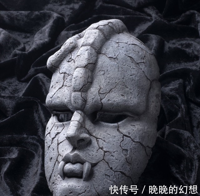 艾哲|JOJO:石鬼面被一比一还原,网友建议配个艾哲红石