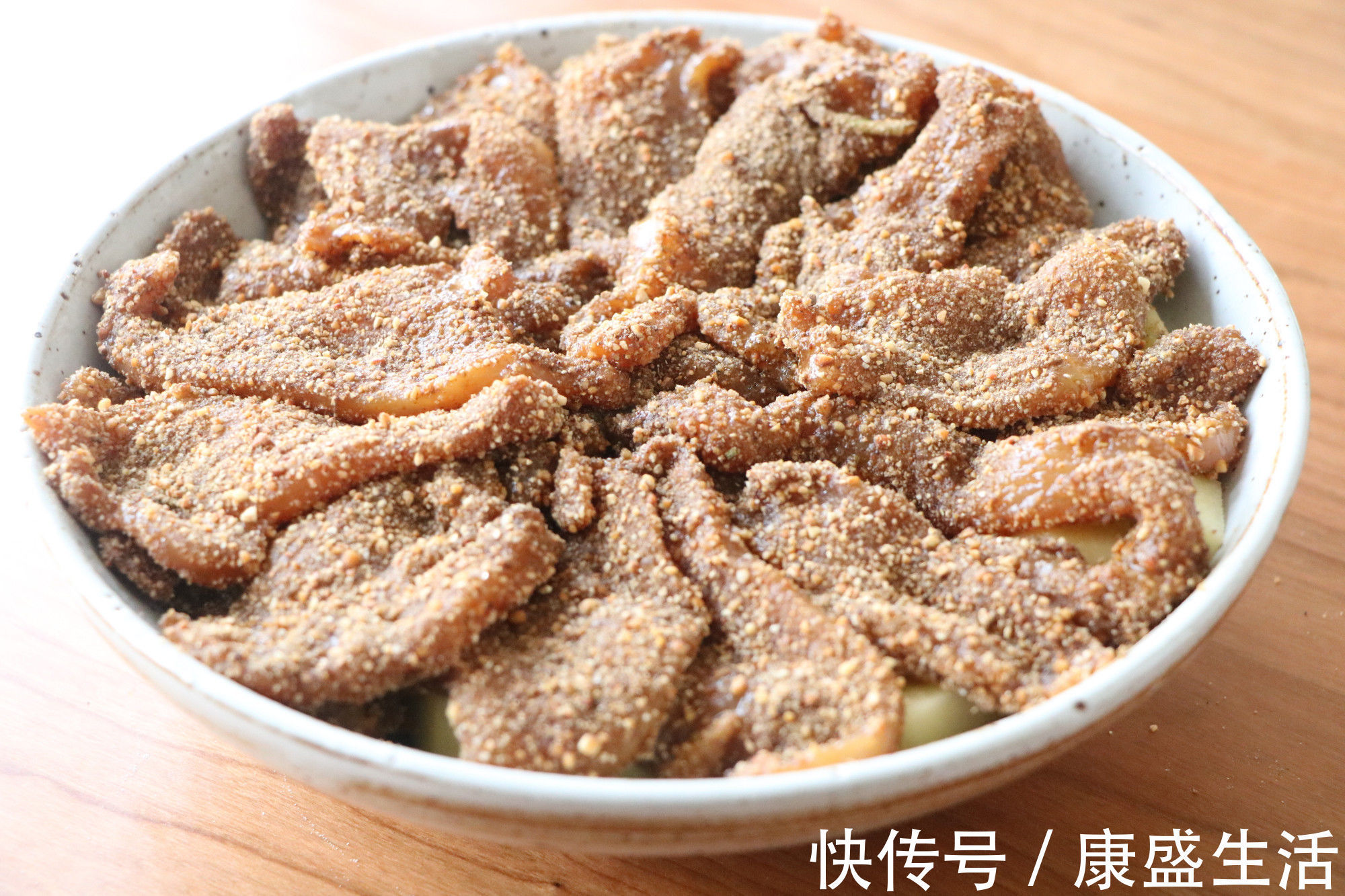 蛋清|鸡胸肉还可以这样吃，不用一滴油，上锅蒸一蒸健康美味两不误