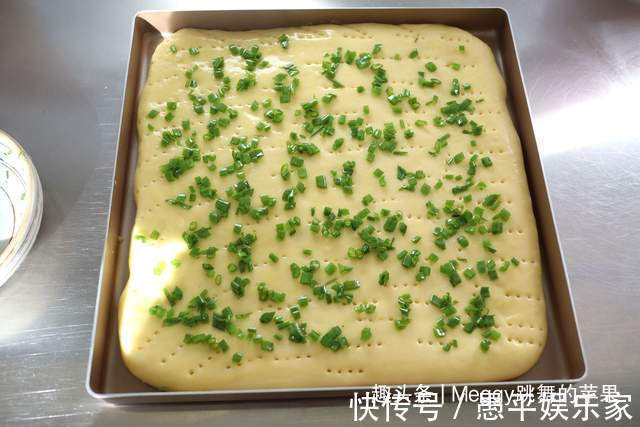 面片|百吃不厌的肉松面包卷,12分钟出炉真省事,早餐可要有口福了