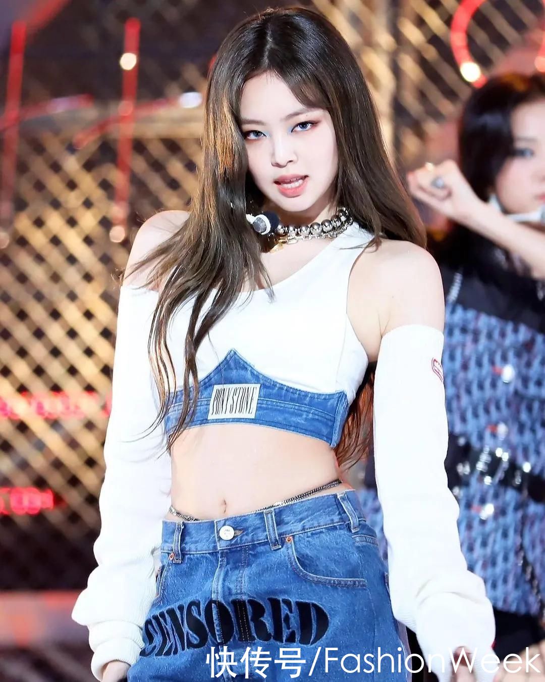 Jennie真是行走中的冷皮女孩种草机