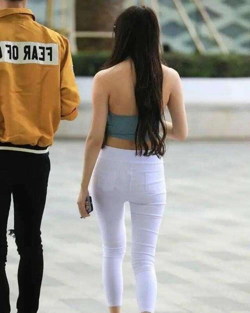 气质 瑜伽裤的打扮气质减龄又洋气，也可以很仙气，优雅气质尽显