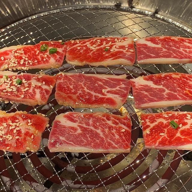 尿酸|痛风的“发物”是茄子？提醒：若要稳定尿酸，还要记住少吃3物