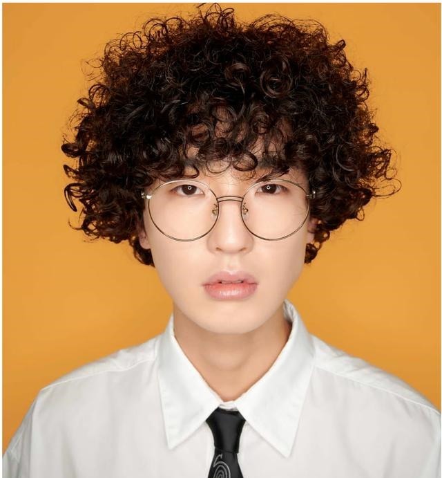 头发 2021发型别乱剪,又帅又时尚男发来了,想换发型看过来!