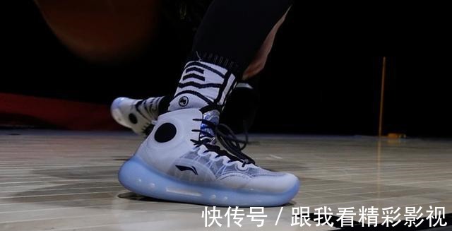 李宁 除了价格没缺点,TOP1的团队旗舰实战鞋驭帅14有多强!