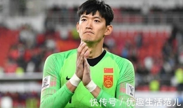 扑救|中沙之战国足评分揭晓,颜骏凌评分仅5.7,球迷:他真不如王大雷
