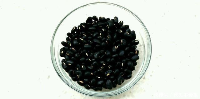 冬天要滋补,这3种黑色食物男女都要多吃,美容