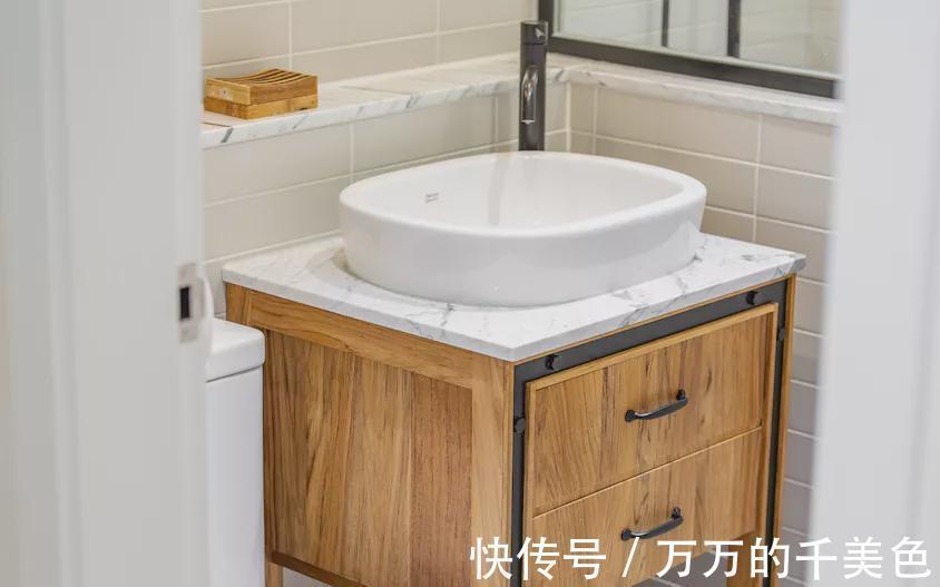 矮墙|典型的韩国年轻人的“网红婚房”设计,126㎡不是豪装,胜在耐看