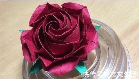 观自在菩萨|一张纸就能折的玫瑰,放几枝在家中,人见人夸!