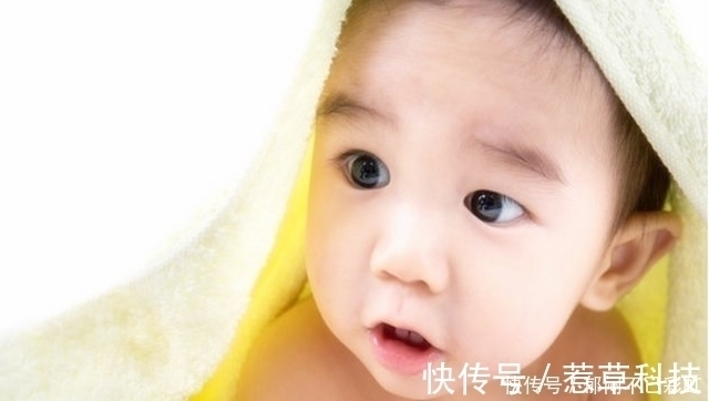 耳垂|宝宝这几个地方越大越好,老人常说的“福相”,很少有人三个全中