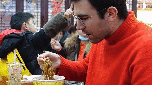 老年|中国说：高佑思，我们走！过年就去武汉