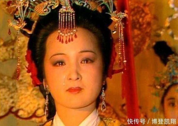 新贵妃&泰国贵妃诗妮娜照片发布后,让网站瘫痪,21张美照尽显传奇人生