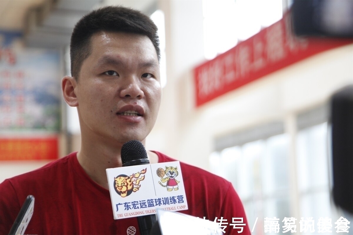 杜锋|杜锋喜出望外,朱芳雨将拿下260斤魔兽,他是CBA第二中锋