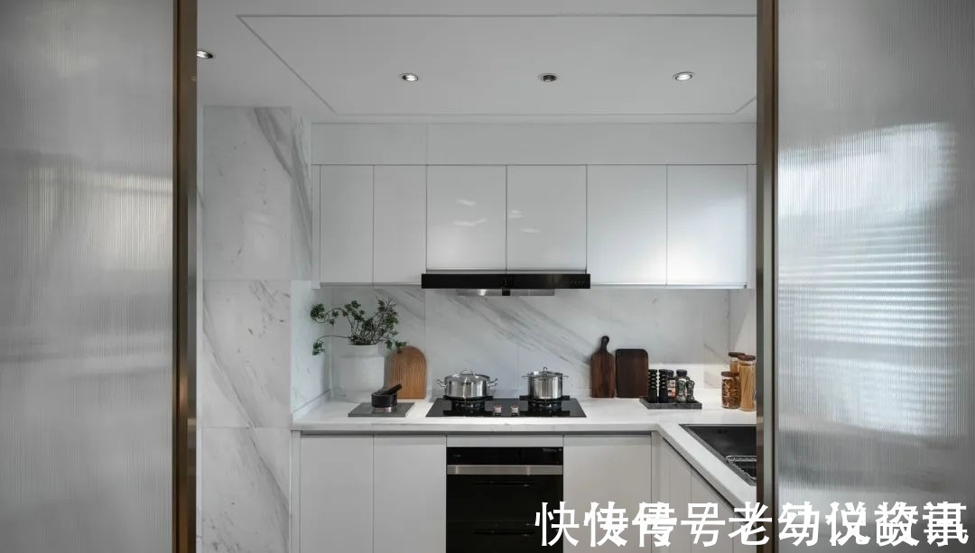 电视墙|100㎡现代轻奢,清淡优雅高级灰,时尚精致好舒适