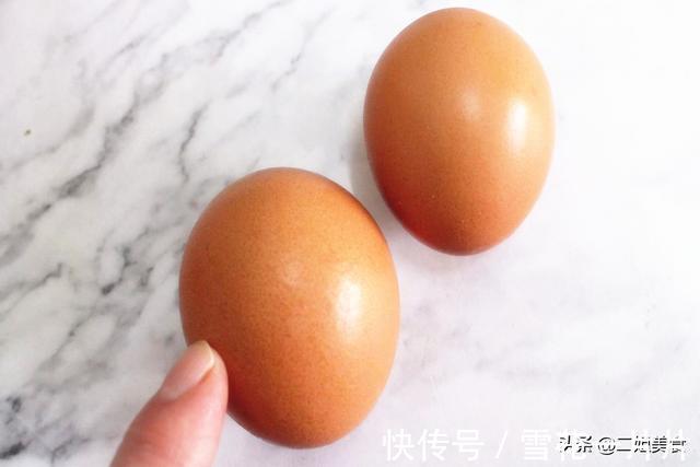 大鸡蛋|同样是鸡蛋，选大的还是小的？老农教您一招，以后别买错了
