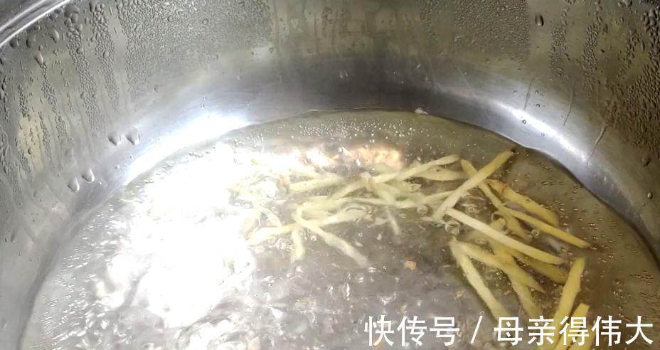 鸡蛋和生姜才是绝配，学会这种吃法，坚持一周肚子小了，手脚温热