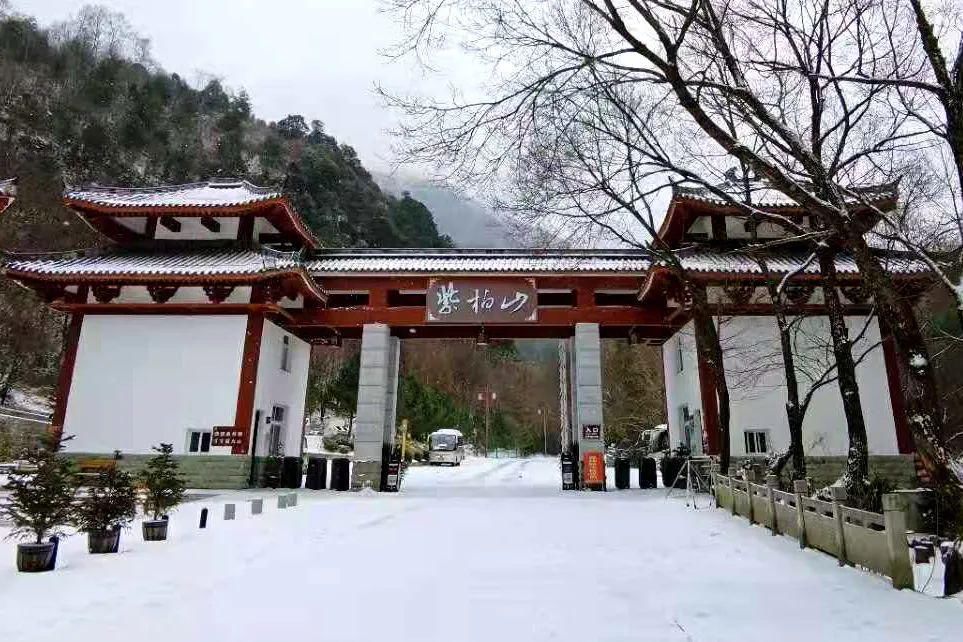 县区|初雪！周边县区雪景美图来袭！