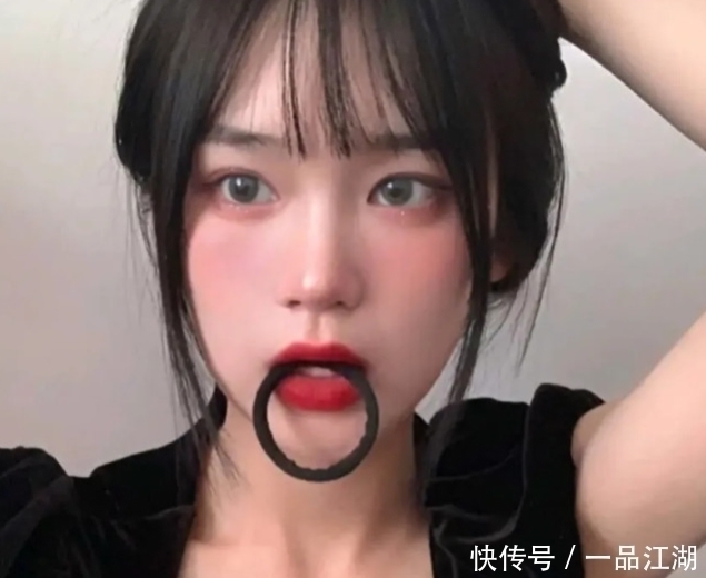 马尾|女生在学校里面只能“扎马尾”试试这3款发型,桃花运好到爆