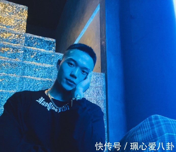 痞子|长春大学旅游学院肌肉学霸，肌肉漂亮帅气，痞子味儿十足！