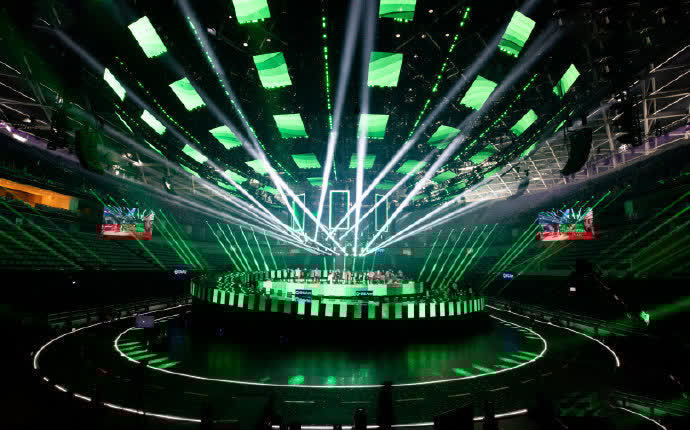 龙门金刚|818晚会湖南卫视浙江卫视争第一,河南卫视凭龙门金刚火到国外!